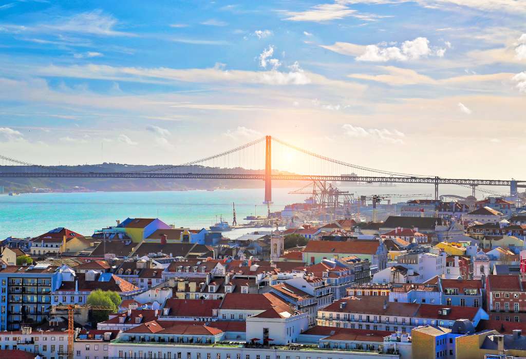 Descubre que ver entre Lisboa y Oporto en vacaciones