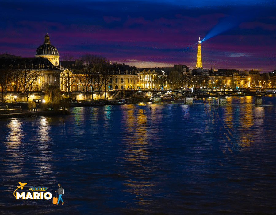 Río Sena París de noche